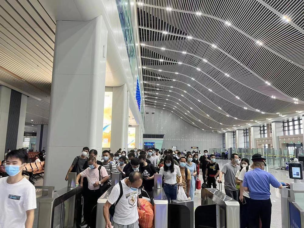 东莞东站深圳北站包车接送